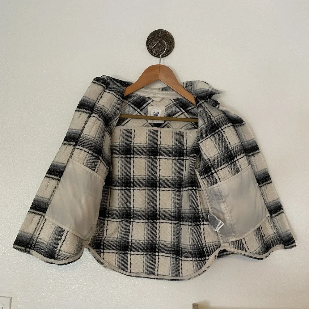Gap Kids Plaid Shirt Jacket,‎ Black & White, Size Small